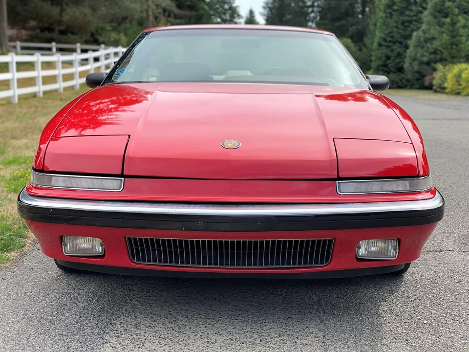 1990 Buick Reatta - Image 5 of 31