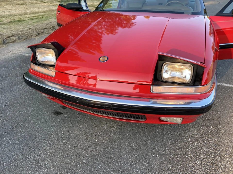 1990 Buick Reatta - Image 17 of 31