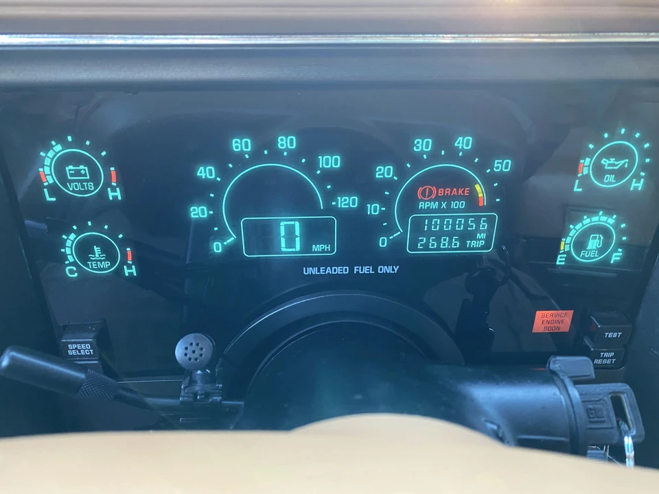 1990 Buick Reatta - Image 24 of 31
