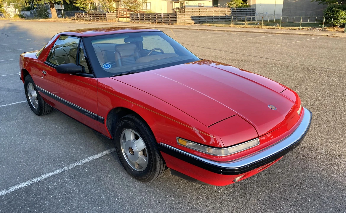 1990 Buick Reatta - Image 16 of 31