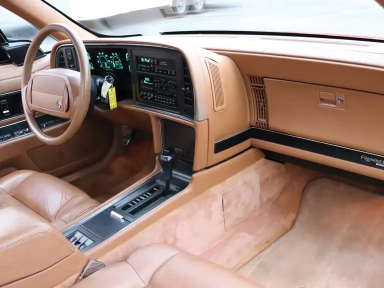 1990 Buick Reatta - Image 5 of 20