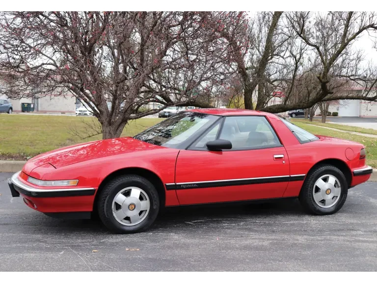 1990 Buick Reatta - Image 2 of 20