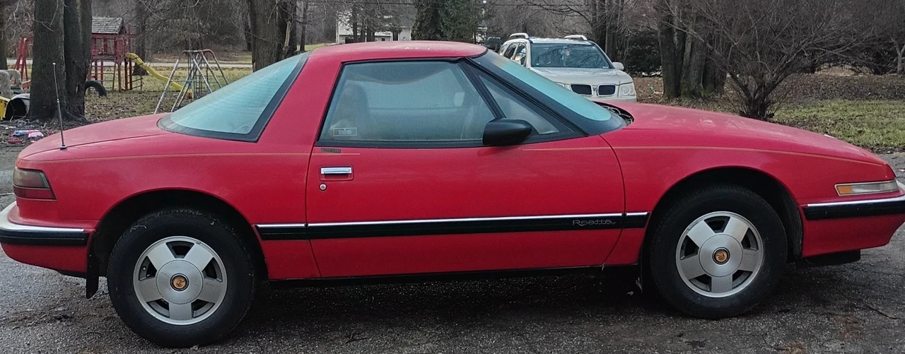1990 Buick Reatta - Image 3 of 16