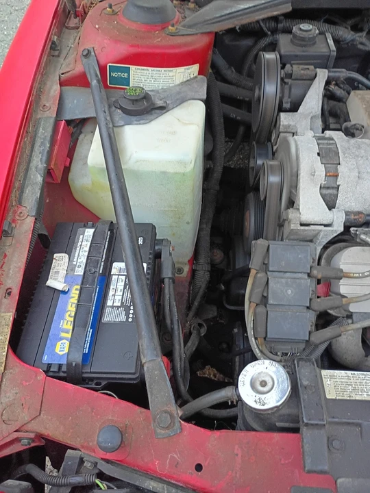 1990 Buick Reatta - Image 5 of 16