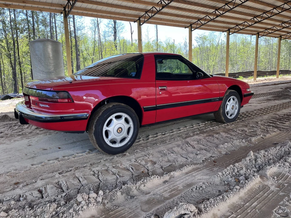 1990 Buick Reatta - Image 6 of 31
