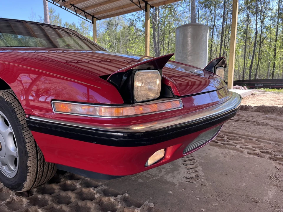 1990 Buick Reatta - Image 30 of 31