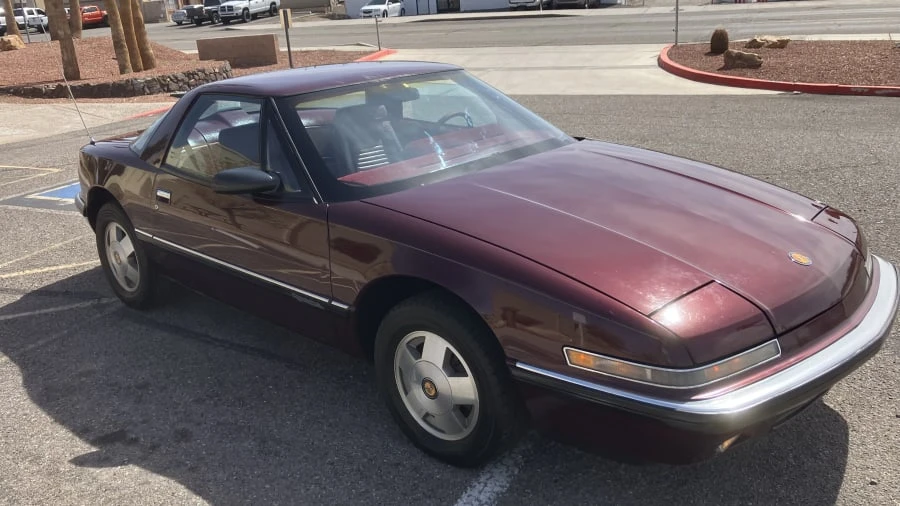 1990 Buick Reatta - Image 9 of 10