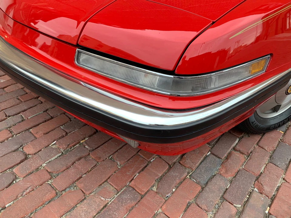 1990 Buick Reatta - Image 26 of 31
