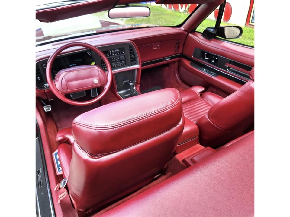 1990 Buick Reatta - Image 13 of 21