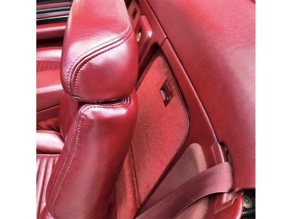 1990 Buick Reatta - Image 14 of 21