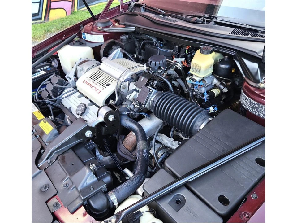 1990 Buick Reatta - Image 19 of 21