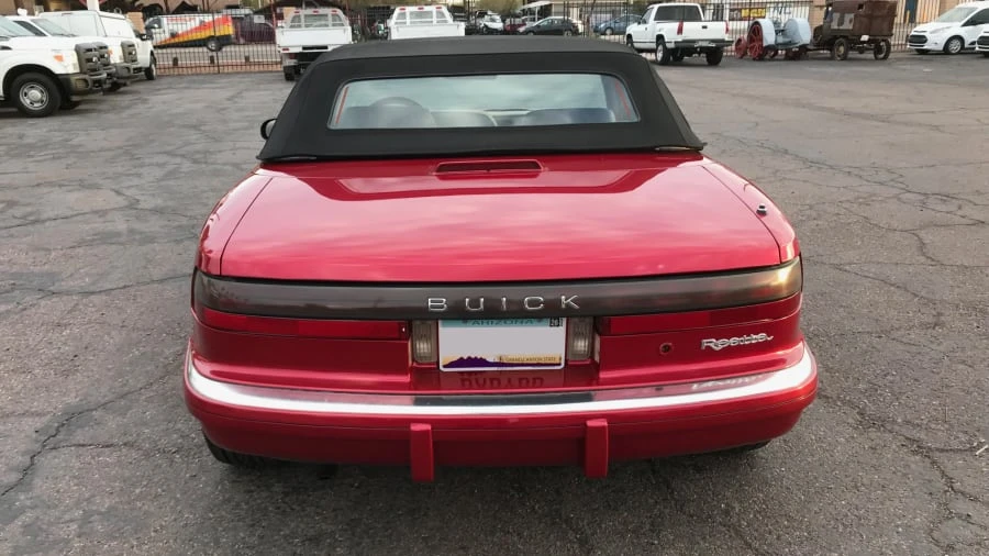 1990 Buick Reatta - Image 3 of 8