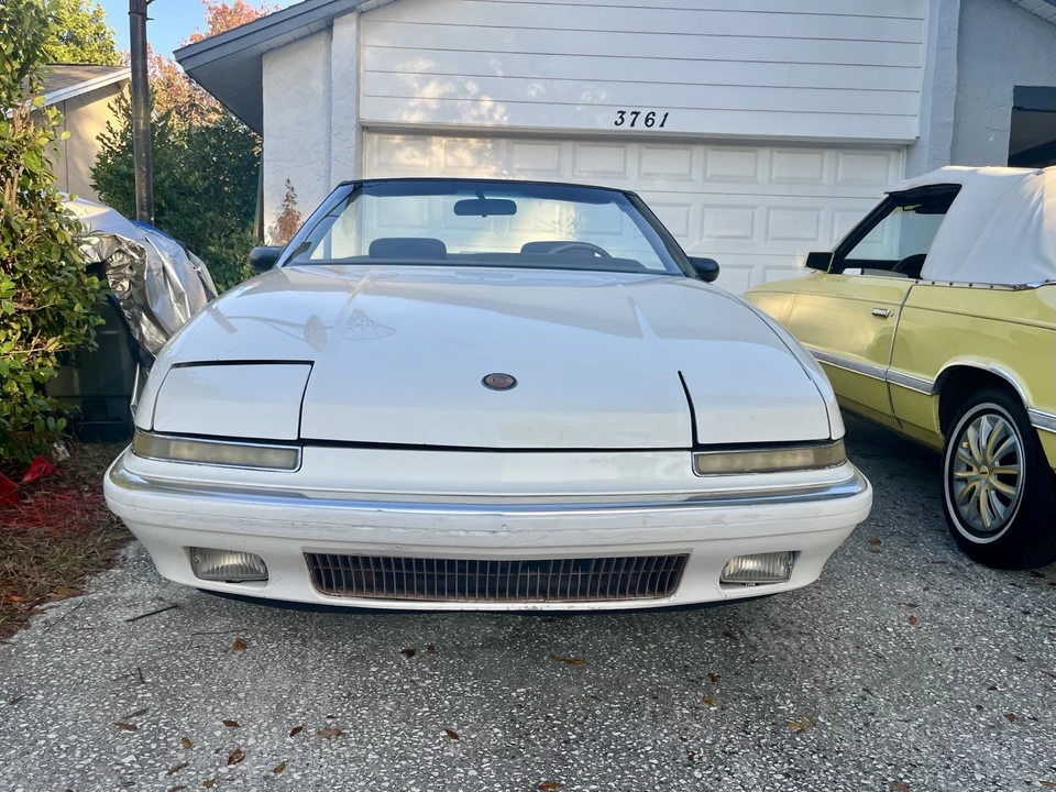 1990 Buick Reatta - Image 4 of 15