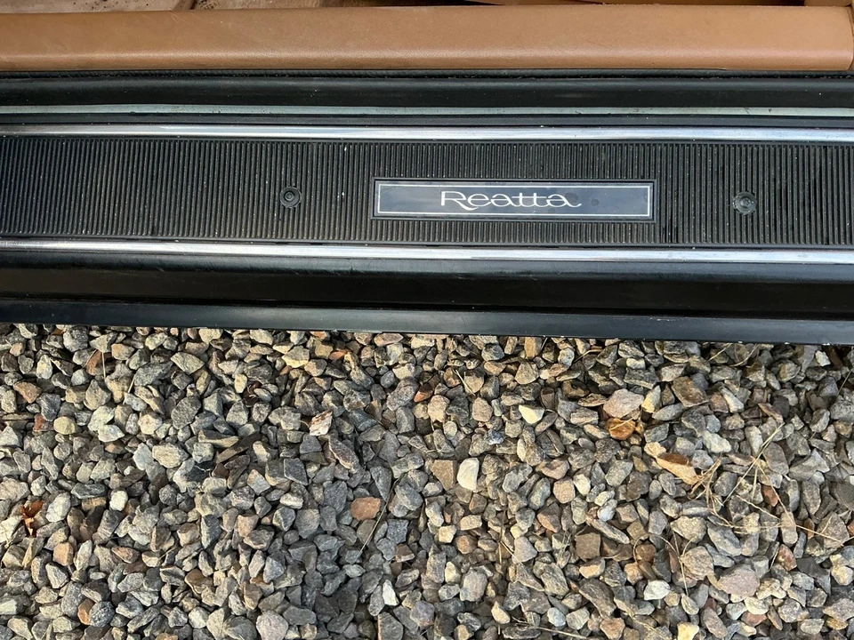 1990 Buick Reatta - Image 10 of 16