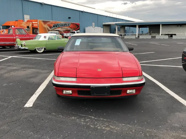 1990 Buick Reatta - Image 6 of 10