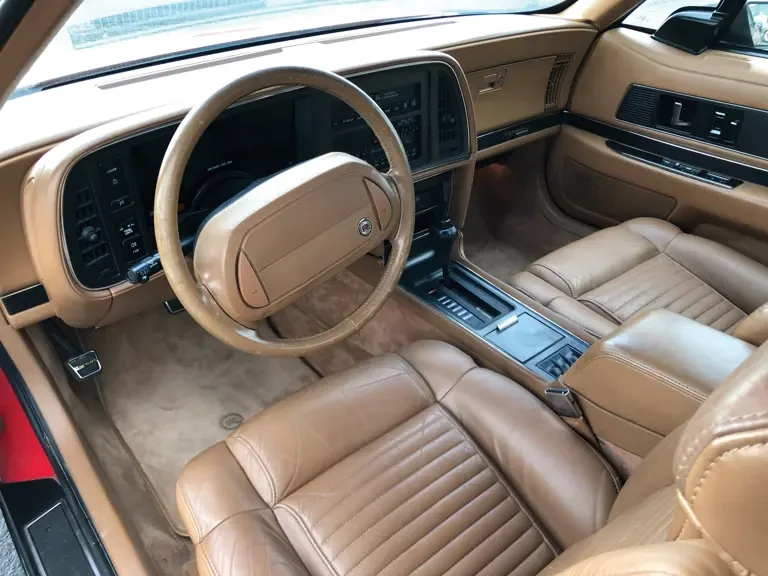 1990 Buick Reatta - Image 4 of 10