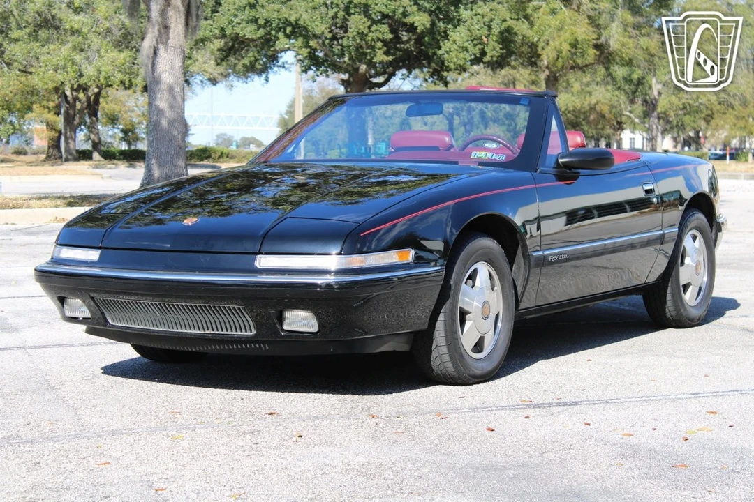 1990 Buick Reatta - Image 7 of 12