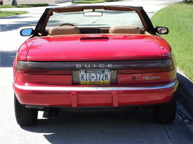 1990 Buick Reatta - Image 4 of 12