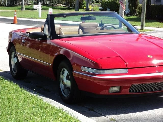 1990 Buick Reatta - Image 11 of 12