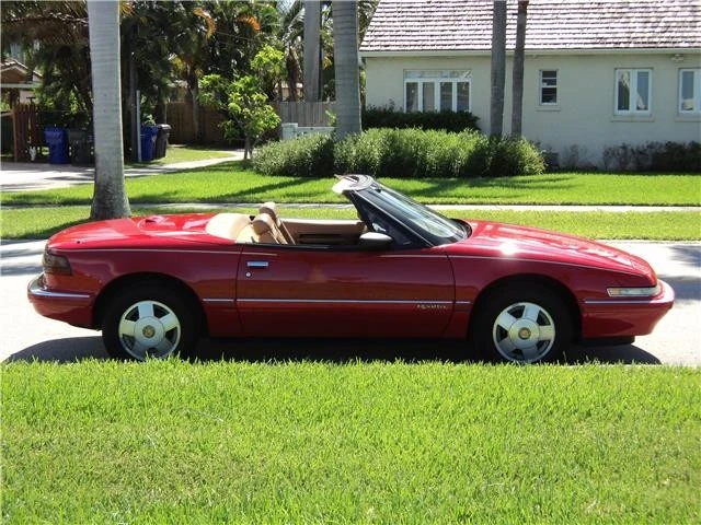 1990 Buick Reatta - Image 9 of 12
