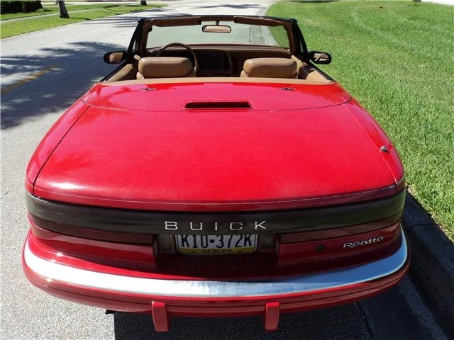 1990 Buick Reatta - Image 6 of 12