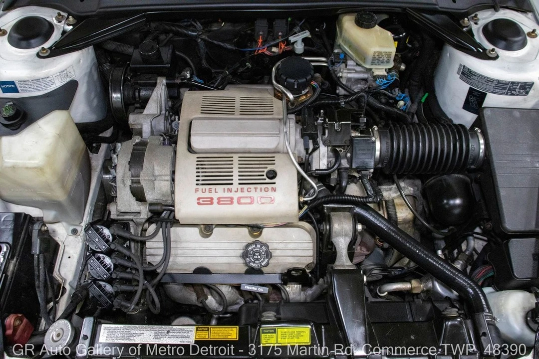 1990 Buick Reatta - Image 20 of 21