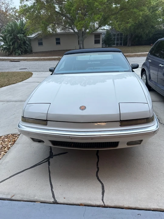 1990 Buick Reatta - Image 4 of 20