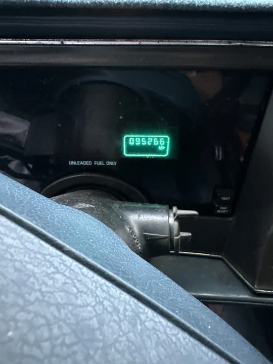 1990 Buick Reatta - Image 10 of 20