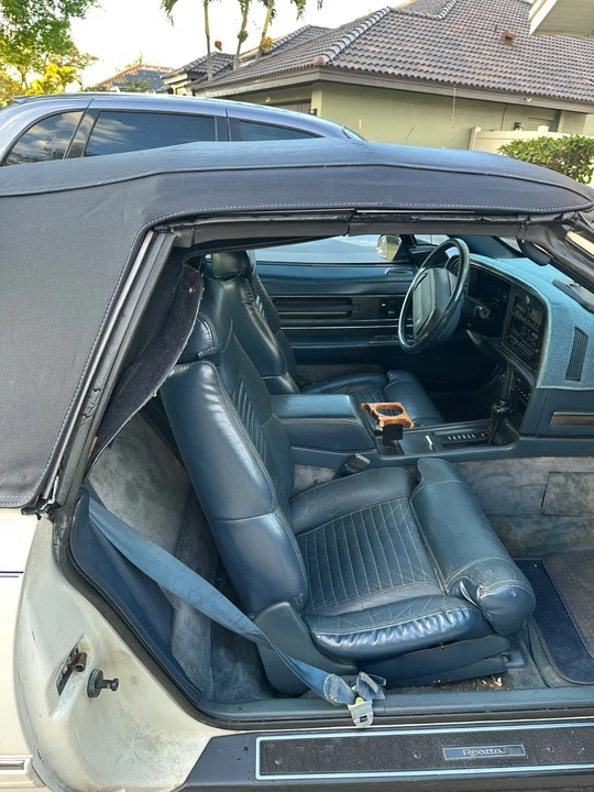 1990 Buick Reatta - Image 3 of 20