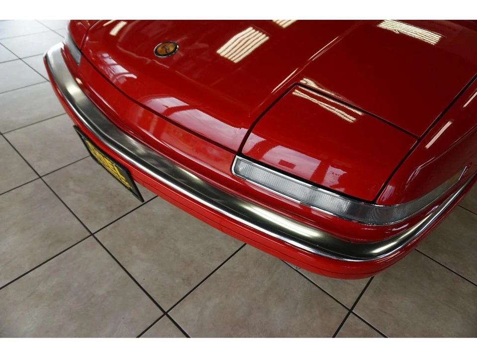 1990 Buick Reatta - Image 28 of 31