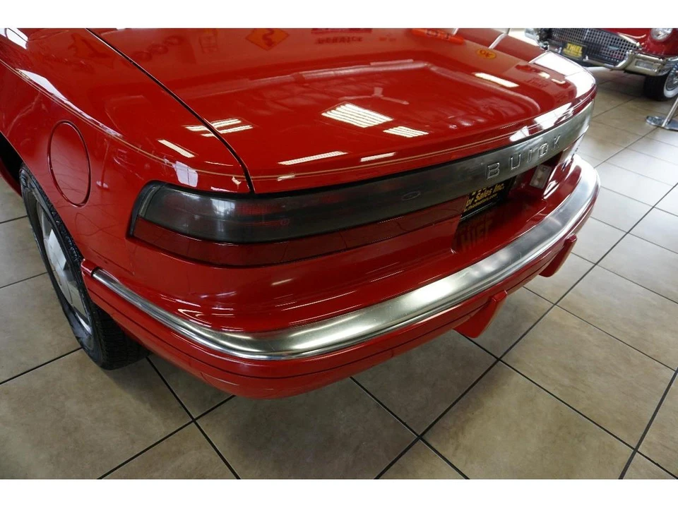 1990 Buick Reatta - Image 31 of 31