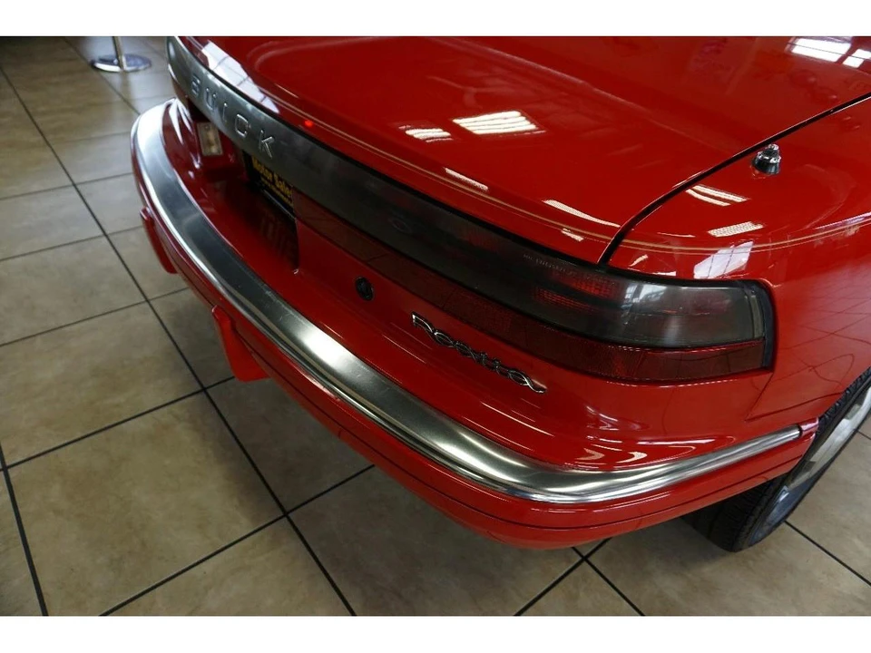 1990 Buick Reatta - Image 30 of 31