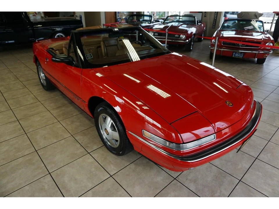 1990 Buick Reatta - Image 20 of 31