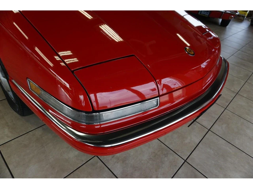 1990 Buick Reatta - Image 29 of 31