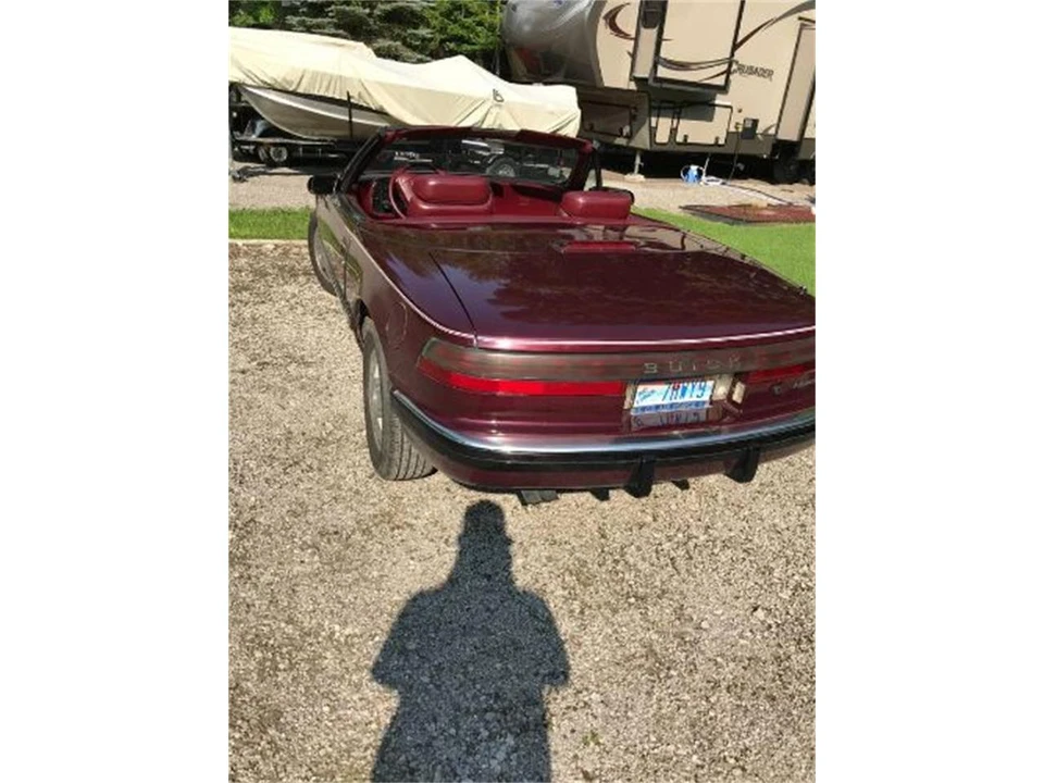 1990 Buick Reatta - Image 3 of 18