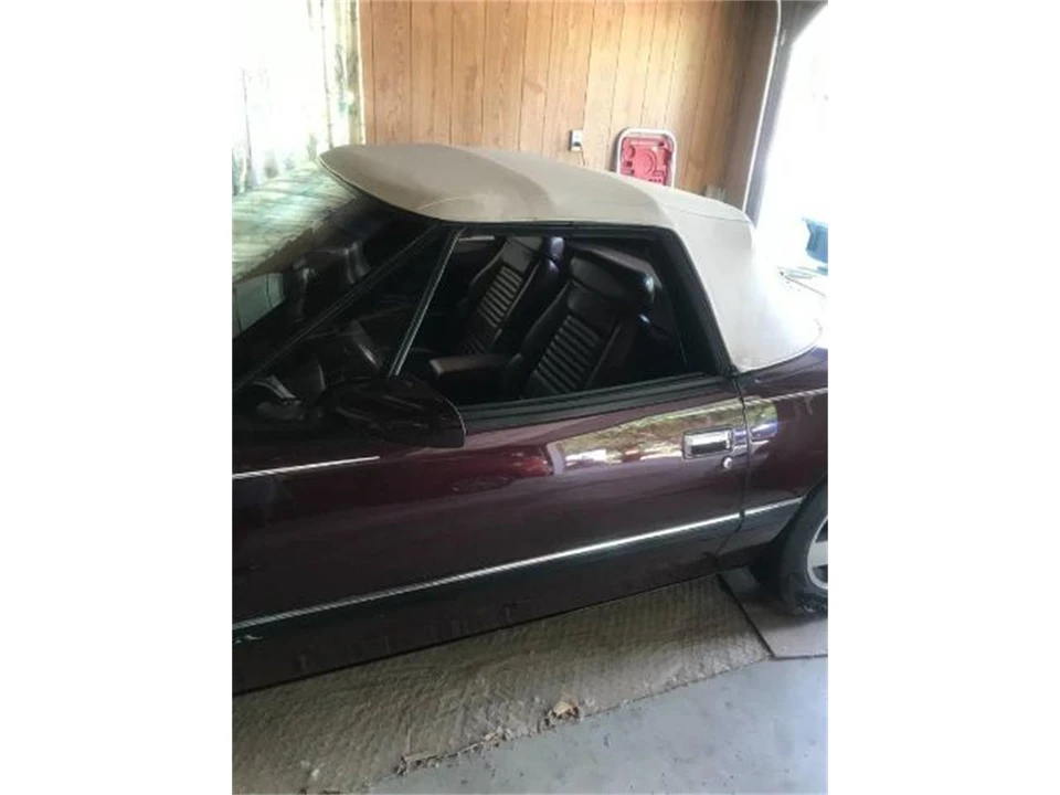 1990 Buick Reatta - Image 8 of 18