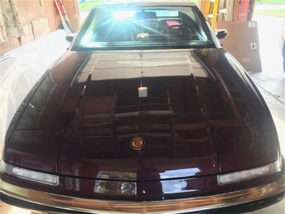 1990 Buick Reatta - Image 6 of 18