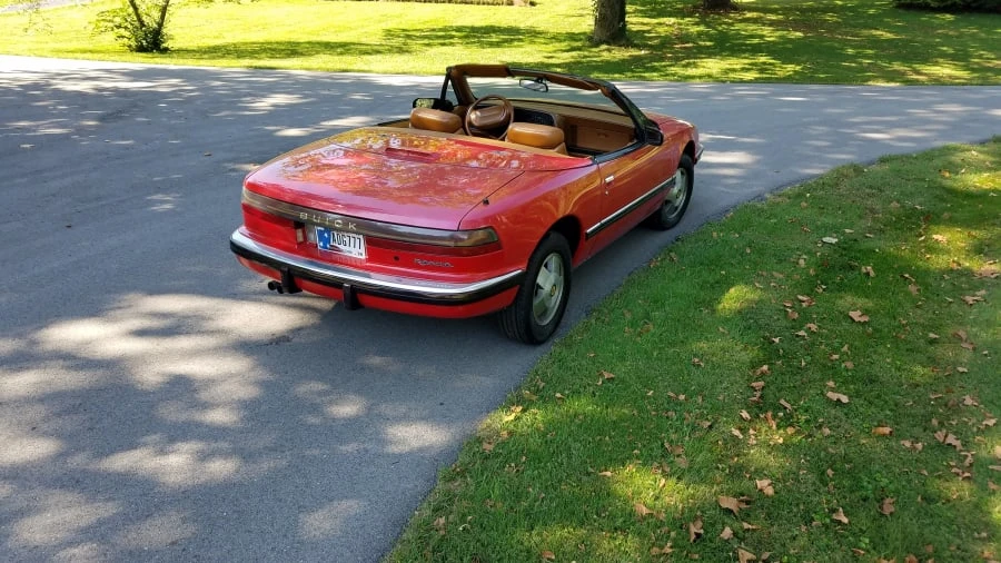 1990 Buick Reatta - Image 4 of 5
