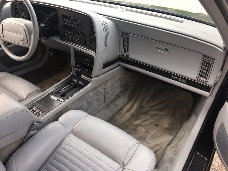 1990 Buick Reatta - Image 5 of 7