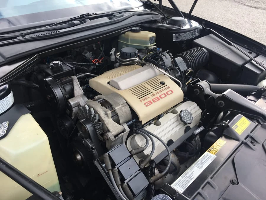 1990 Buick Reatta - Image 7 of 7