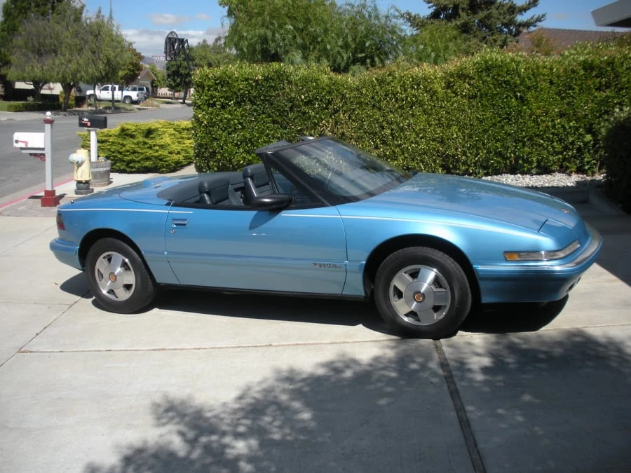1990 Buick Reatta - Image 2 of 7