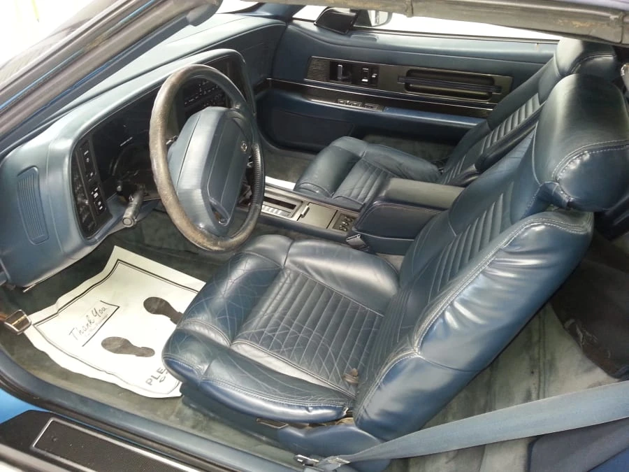 1990 Buick Reatta - Image 3 of 4