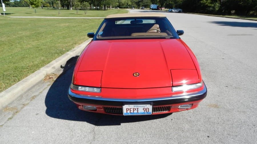 1990 Buick Reatta - Image 5 of 9