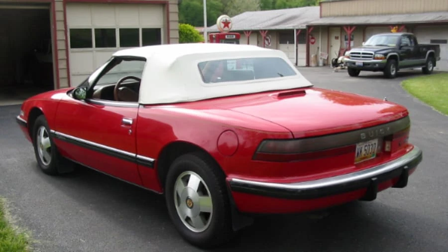 1990 Buick Reatta - Image 6 of 7