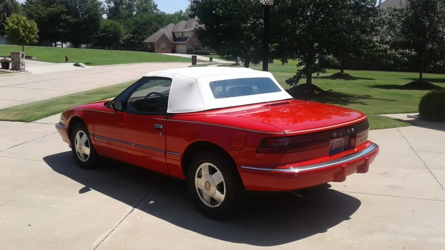 1990 Buick Reatta - Image 5 of 16