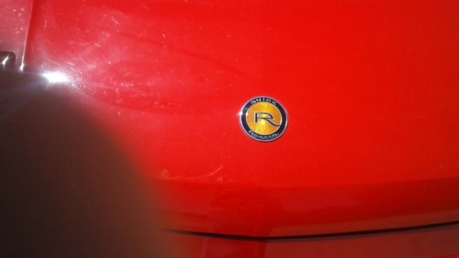 1990 Buick Reatta - Image 8 of 16