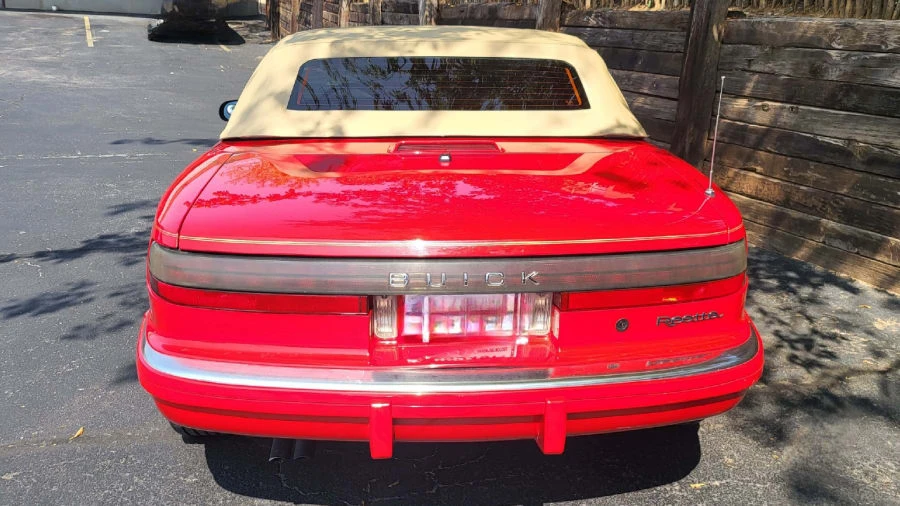 1990 Buick Reatta - Image 4 of 8