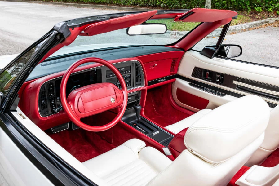 1990 Buick Reatta - Image 4 of 12