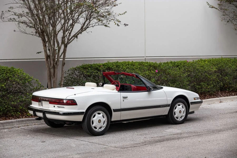 1990 Buick Reatta - Image 10 of 12
