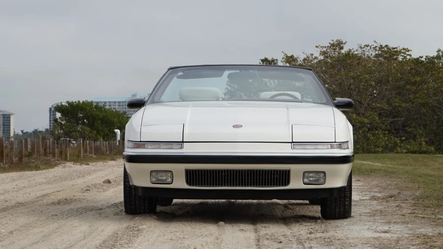 1990 Buick Reatta - Image 7 of 10
